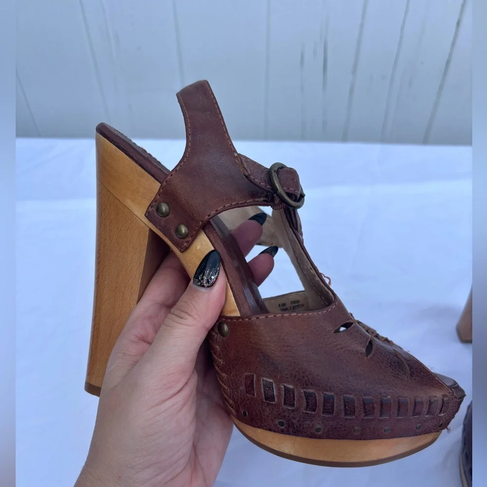 Frye Fran X Stitch platform wood peep toe sandals